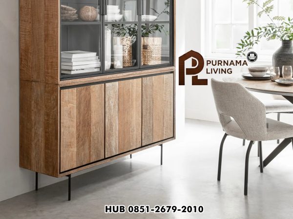 Lemari Pajangan Monastero