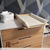 Nakas Penyimpanan Kayu Solid