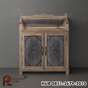 Lemari Kabinet Aksen Ukiran Berornamen Amherst